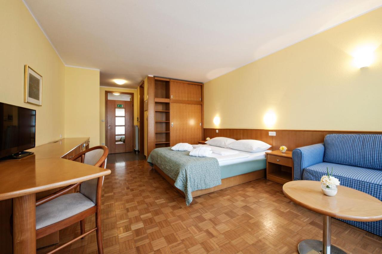 Terme Banovci - Hotelsko Naselje Zeleni Gaj Экстерьер фото